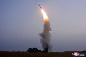 北韓武器測試動作頻頻　再試射新研發防空飛彈
