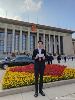 ▲賴冠霖受邀參加中共國慶招待會。(圖/賴冠霖微博) ▲賴冠霖受邀參加中共國慶招待會。(圖/賴冠霖微博)