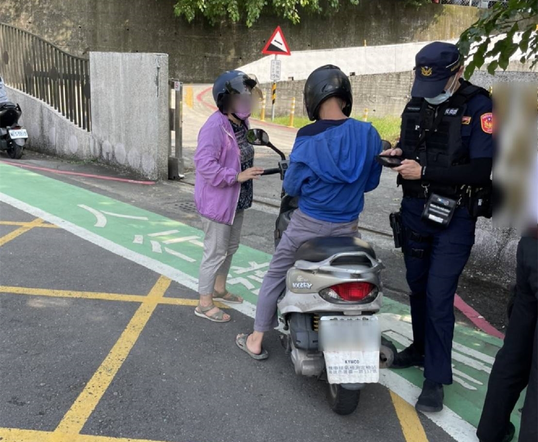 ▲高雄市警局從今（1）日起執行「交通安全月、路口大執法」。（圖／翻攝畫面）