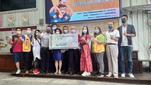 AVEC此次共計捐出十萬善款給「財團法人高雄市小天使家園」。(圖/記者鄭婷襄攝,2021.10.09) ▲AVEC此次共計捐出十萬善款給「財團法人高雄市小天使家園」。(圖/記者鄭婷襄攝,2021.10.09)