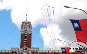 雷虎小組衝場 ▲110年國慶大典,空軍雷虎小組衝場。(圖/記者葉政勳攝,2021.10.10)