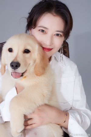 ▲周海媚沒結婚沒孩子。(圖/周海媚工作室微博) ▲周海媚沒結婚沒孩子。(圖/周海媚工作室微博)