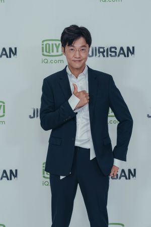 ▲趙漢哲受訪聽到有台灣媒體,貼心建議大家不要冬天去爬智異山,夏天比較適合。(圖/愛奇藝國際站) ▲趙漢哲受訪聽到有台灣媒體,貼心建議大家不要冬天去爬智異山,夏天比較適合。(圖/愛奇藝國際站)
