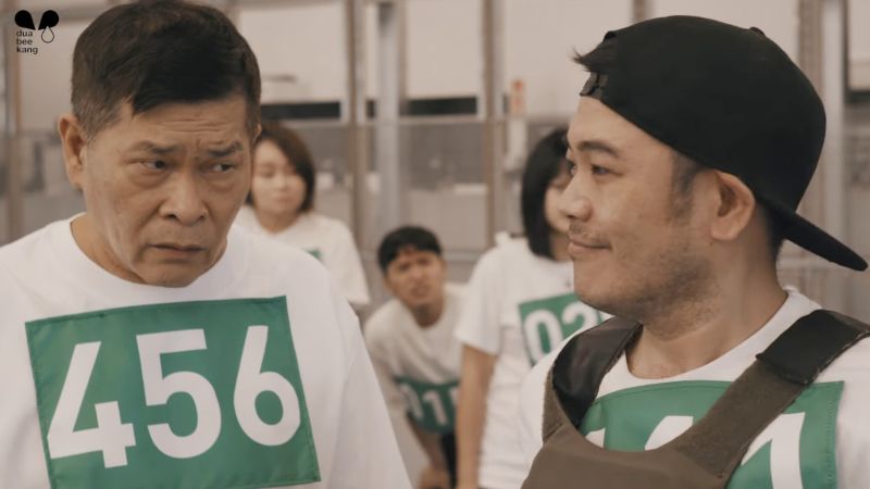 ▲同為欠債一員的馬國畢也來客串演出,讓網友全跪了。(圖/澎恰恰臉書)