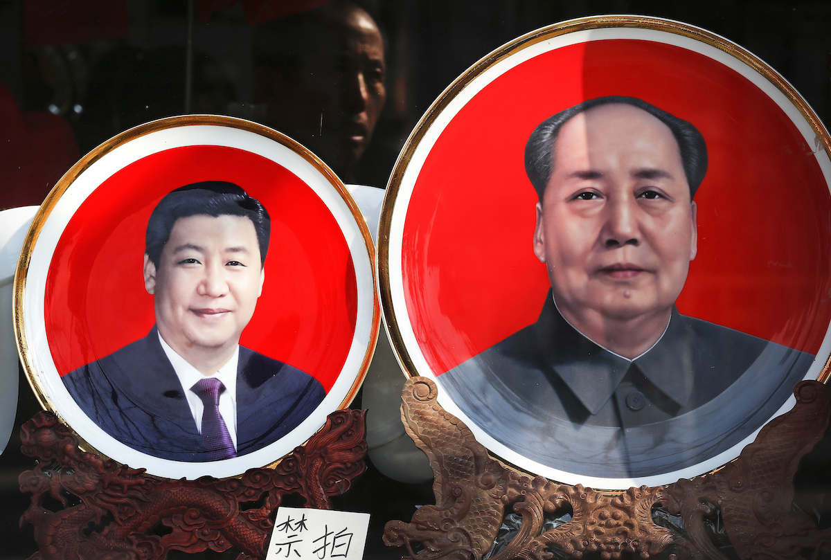 ▲《經濟學人》評論指出，習近平在毛澤東身上看到了共產黨需要的強人模樣。（圖／美聯社／達志影像）