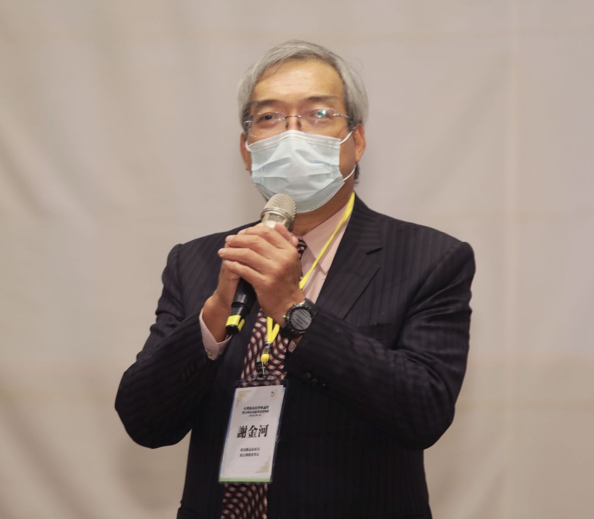 ▲謝金河認為，過去壽險機構因為手上握有巨資，大家對投資高息的垃圾債券樂此不疫，這次淨值大減，背後顯然是投了很多不該投的商品。（圖／台灣東南亞與南亞協會提供）