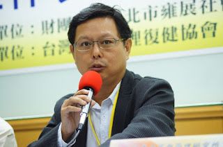 ▲本期節目 Liana和Joyce邀請台灣勞工陣線秘書長孫友聯,和大家談談不同類型移工的權益。 (圖/台灣勞工陣線)