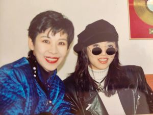 ▲李秀媛和梅艷芳(右)。(圖/李秀媛臉書) ▲李秀媛和梅艷芳(右)。(圖/李秀媛臉書)