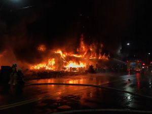 高雄城中城大火　美議員表達哀悼為傷患祈福
