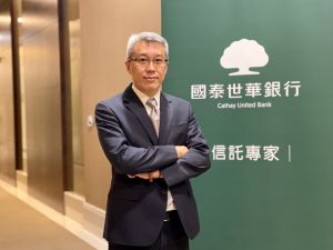 ▲國泰世華銀行信託部協理趙子仁強調,預先規劃信託,才能避免日後突發意外時令家人措手不及。(圖/國泰世華銀行提供)