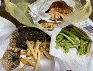 鹹酥雞 ▲原PO好奇「鹹酥雞攤點啥才知好不好吃」,貼文一出,老饕們全喊「米血」。(示意圖/記者 郭佩蓉 攝)