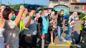 高中同學現聲爆黑料 陳柏惟嘆:當年我算對他比較好的人 ▲民進黨全國各縣市黨部主委,齊聚霧峰為陳柏惟加油打氣。(圖/記者顏幸如攝影,2021.10.18)