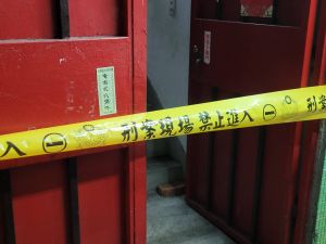新莊驚傳殺嬤案!78歲老婦身中14刀命危 警追緝中