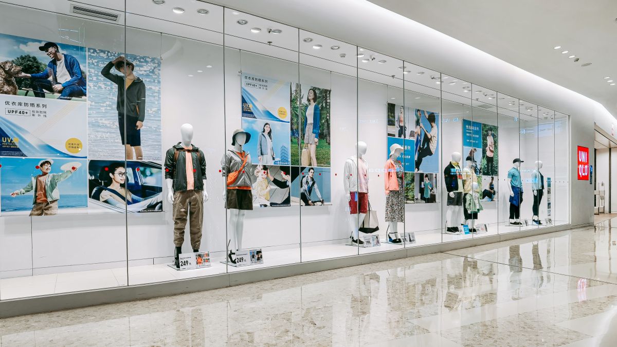 ▲一名女網友最近買了Uniqlo,但卻意外獲得「小禮物」,貼文一出,也釣出店員曝正解。(示意圖/取自unsplash)