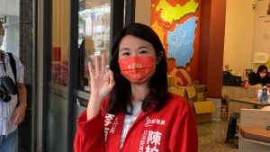 中二立委補選 泛綠軍這3人被點名挑戰顏家 ▲兼任基進黨組織部主任的李雨蓁,是陳柏惟團隊曝光率最高的幕僚。(圖/記者顏幸如攝影,2021.10.24)