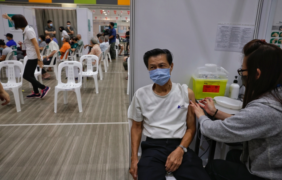 疫情升溫！新加坡政府：完整接種疫苗才能重返工作場所