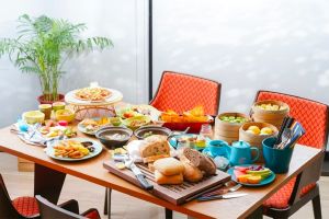 ▲全日餐廳Wok on the Park即日起恢復早餐時段內用。(圖/高雄英迪格酒店提供) ▲全日餐廳Wok on the Park即日起恢復早餐時段內用。(圖/高雄英迪格酒店提供)