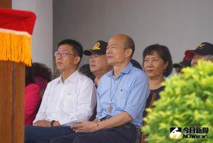 ▲前高雄市長韓國瑜(右)遭罷免後,藍營發動報復性罷免,民進黨立委許智傑(左)認為應該上修選罷法罷免門檻,引發熱議。(圖/NOWnews資料照) ▲前高雄市長韓國瑜(右)遭罷免後,藍營發動報復性罷免,民進黨立委許智傑(左)認為應該上修選罷法罷免門檻,引發熱議。(圖/NOWnews資料照)