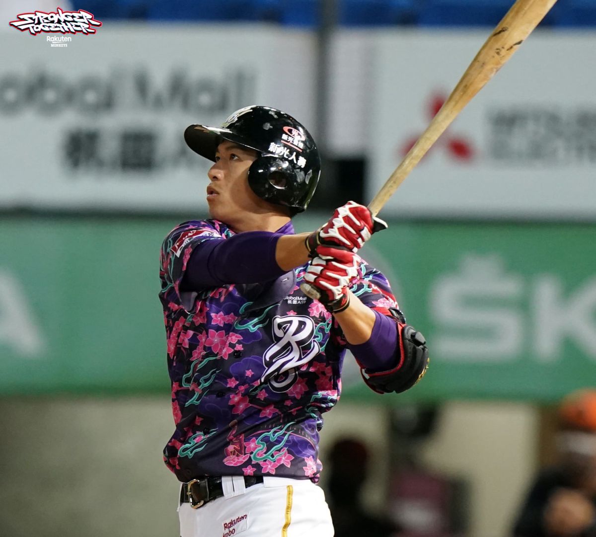 ▲樂天桃猿林立。（圖／取自樂天桃猿粉絲團）