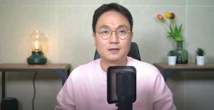 ▲李鎮浩公布金宣虎「前女友前夫」的指控。(圖/翻攝自李鎮浩YouTube) ▲李鎮浩公布金宣虎「前女友前夫」的指控。(圖/翻攝自李鎮浩YouTube)
