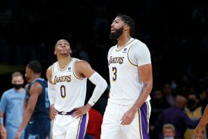 NBA／上下半場宛若2人！威少失誤「四雙」湖人慘遭逆轉
