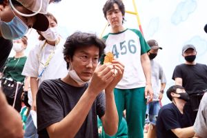 ▲《魷魚遊戲》在全球爆紅,黃東赫(中)坦言很驚訝。(圖/Netflix) ▲《魷魚遊戲》在全球爆紅,黃東赫(中)坦言很驚訝。(圖/Netflix)
