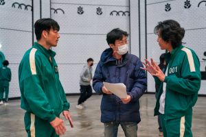 ▲黃東赫(中)感謝Netflix,讓他想傳遞的訊息被世界看到。(圖/Netflix) ▲黃東赫(中)感謝Netflix,讓他想傳遞的訊息被世界看到。(圖/Netflix)