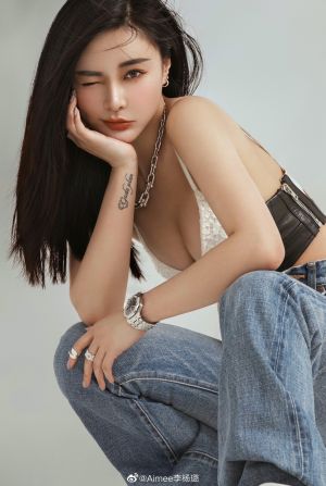 ▲李楊璐身材火辣。(圖/李楊璐微博) ▲李楊璐身材火辣。(圖/李楊璐微博)