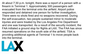 ▲洛杉磯國際機場出現槍手，數百名乘客緊急到停機坪避難。（圖／翻攝自推特@MalikEarnest）