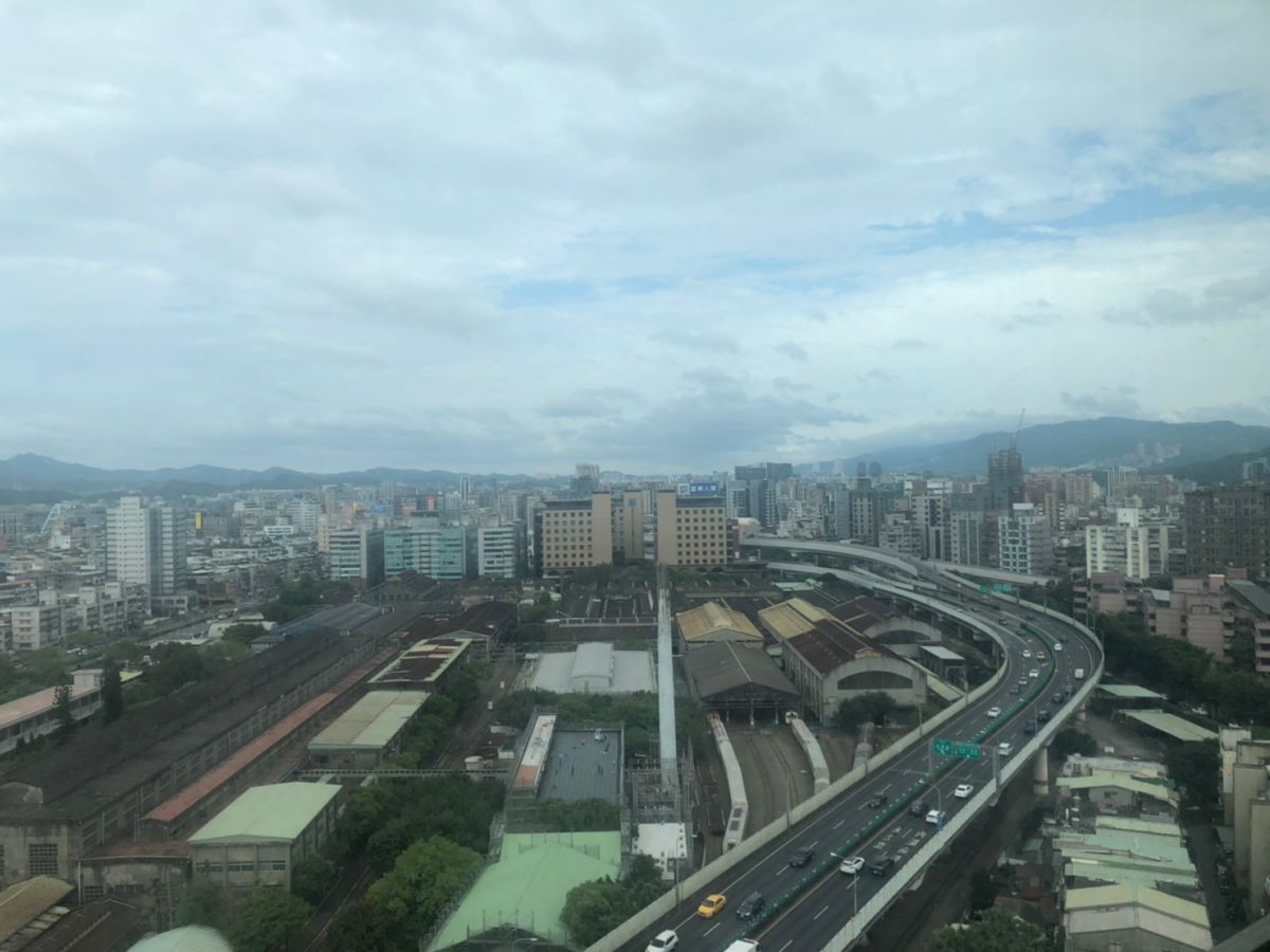 ▲彰化銀行舉行第三季法說會,並預期明年房市仍將呈現「量增價揚」。(示意圖/NOWnews資料照片)