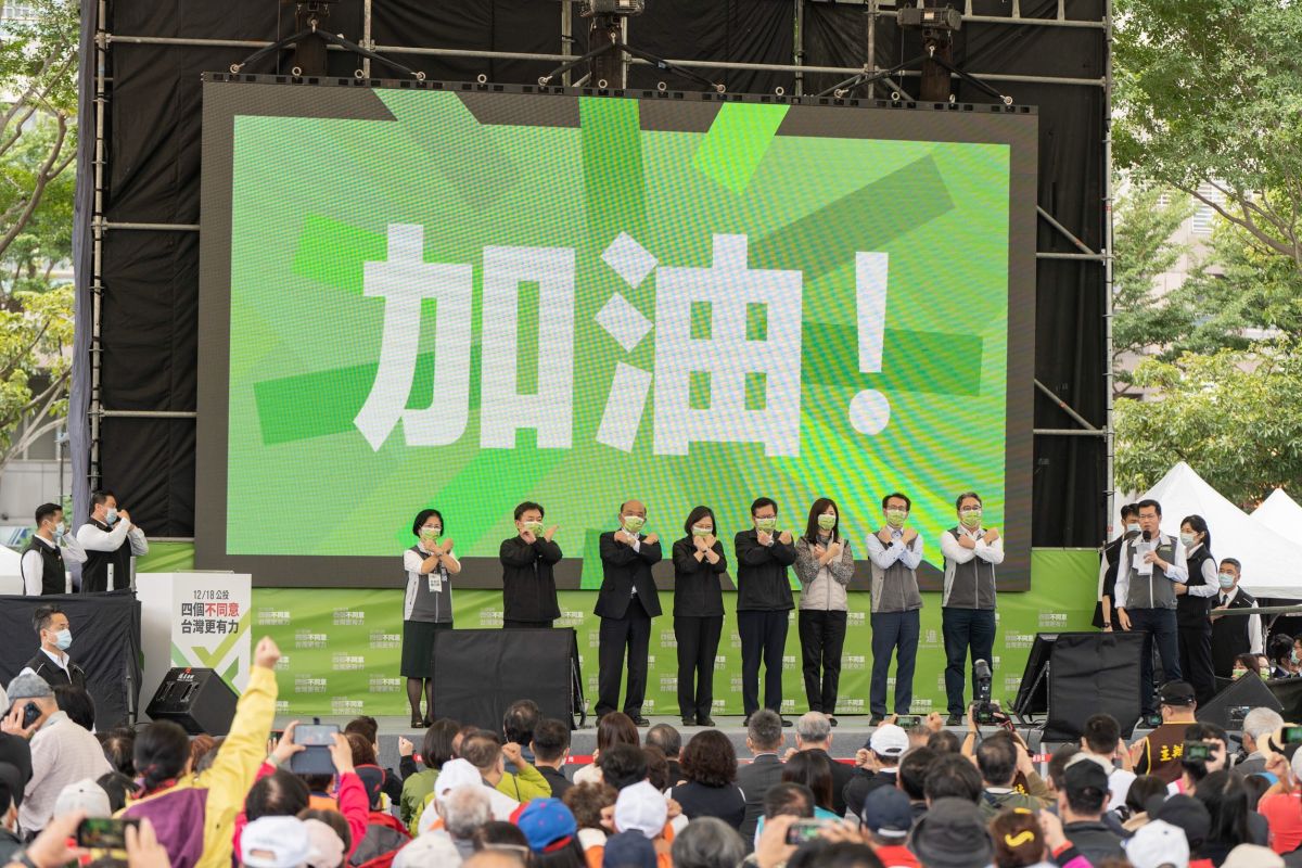 ▲民進黨今（30）日舉辦首場「四個不同意 台灣更有力」公投說明會，據民進黨統計，約3000名鄉親到場力挺。（圖／民進黨提供）