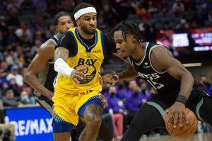 NBA/柯爾肯定小手套防守功力 柯瑞認同勇士簽回他