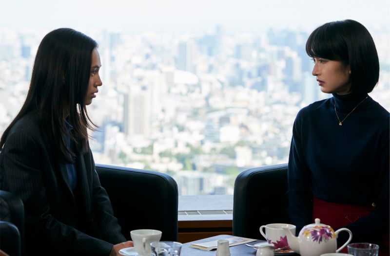 ▲水原希子(左)片中遇到門脇麥,人生大不同。(圖/華映)