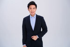 命理專家湯鎮瑋老師 ▲命理專家湯鎮瑋老師。(圖/《人類智庫》授權提供)