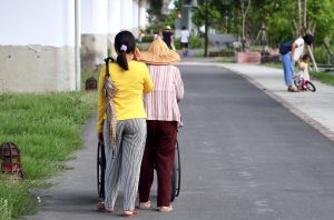 印尼看護徵雇主　開7條件引發熱議
