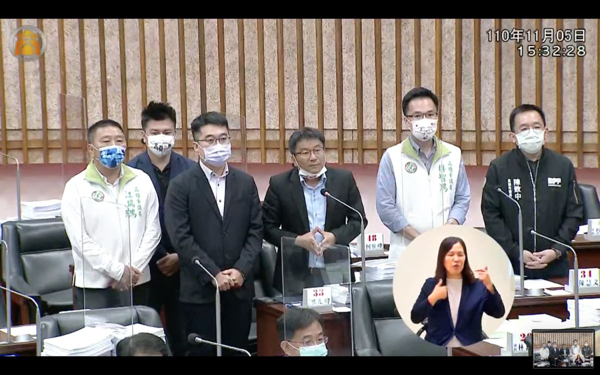 ▲民進黨團批評國民黨藉城中城事件綁架總預算，犧牲民生、消費罹難者。（圖／截自高市議會網站）