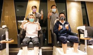 高市府擴大振興KTV、釣蝦場及美容美髮和按摩業等行業。(圖/高雄市政府經發局提供) ▲高市府擴大振興KTV、釣蝦場及美容美髮和按摩業等行業。(圖/高雄市政府經發局提供)