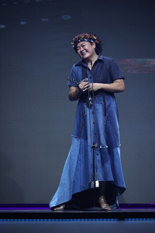 巴奈在金音獎上高呼「抗中保台」。(圖/新世紀整合行銷提供) ▲巴奈在金音獎上高呼「抗中保台」。(圖/新世紀整合行銷提供)