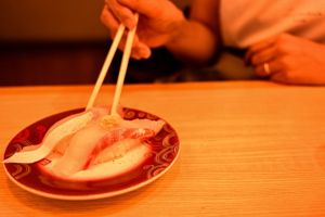 迴轉壽司。(示意圖/翻攝photoAC) ▲迴轉壽司。(示意圖/翻攝photoAC)