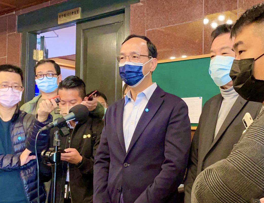 ▲朱立倫赴國民黨立院黨團大會,與委員確定四大修憲基調。(圖/記者羅婉庭攝,2021.11.11)