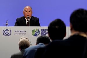 ▲COP26氣候峰會接近尾聲,美、中兩國在峰會發表聯合宣言,矢言攜手合作因應暖化危機並確保峰會圓滿,跌破外界眼鏡。(圖/美聯社/達志影像) ▲COP26氣候峰會接近尾聲,美、中兩國在峰會發表聯合宣言,矢言攜手合作因應暖化危機並確保峰會圓滿,跌破外界眼鏡。(圖/美聯社/達志影像)