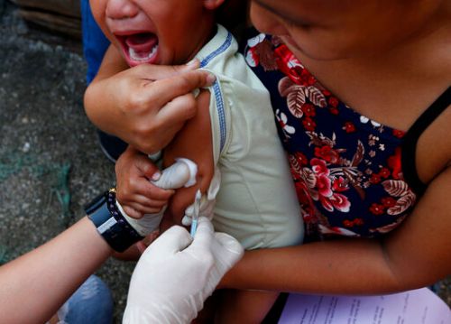 ▲美國疾病管制與預防中心(CDC)警告,全球有2200萬幼童因為新冠疫情影響,錯過麻疹疫苗接種,恐造成下一波傳染病流行。(圖/美聯社/達志影像) ▲美國疾病管制與預防中心(CDC)警告,全球有2200萬幼童因為新冠疫情影響,錯過麻疹疫苗接種,恐造成下一波傳染病流行。(圖/美聯社/達志影像)