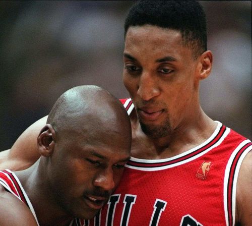 ▲Michael Jordan(左)、Scottie Pippen。(圖/美聯社/達志影像) ▲Michael Jordan(左)、Scottie Pippen。(圖/美聯社/達志影像)