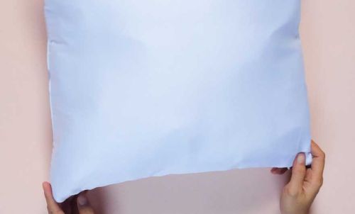 ▲桃園市一名王姓女子，疑似產後情緒不佳，不堪2個月大兒子哭鬧，以枕頭將他悶死。（示意圖／翻攝自Unsplash）