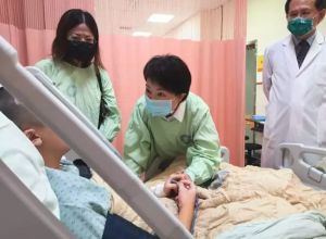 恢復良好!男大生問「犯人抓到了嗎」 盧秀燕心疼說抱歉