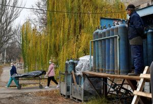 新冠死亡數激增!烏克蘭首都遺體火化量翻倍 燒到深夜