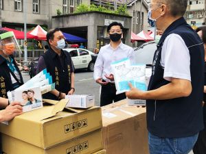 在地人憶疫情期間林昶佐的付出　吳沛憶：歷歷在目啊
