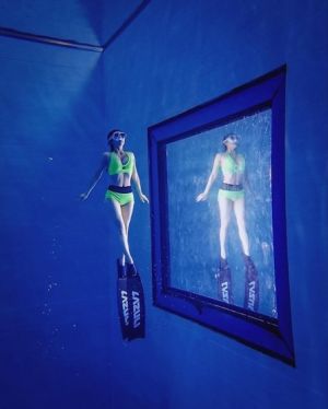 ▲何美最近開始嘗試潛水。（圖／何美IG）