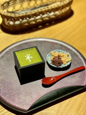 ▲台灣獨有的「宇治抹茶布丁佐金時」甜點，是贏得所有熟客口碑的秘密菜色。（圖／記者蕭涵云攝）