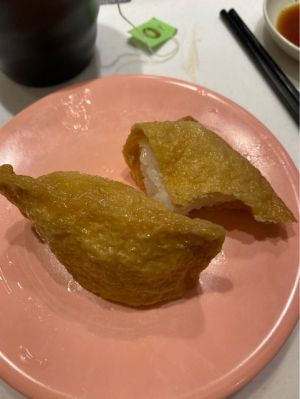 網友好奇詢問「發明稻荷壽司的人是不是天才?」(圖/翻攝PTT) ▲網友好奇詢問「發明稻荷壽司的人是不是天才?」(圖/翻攝PTT)